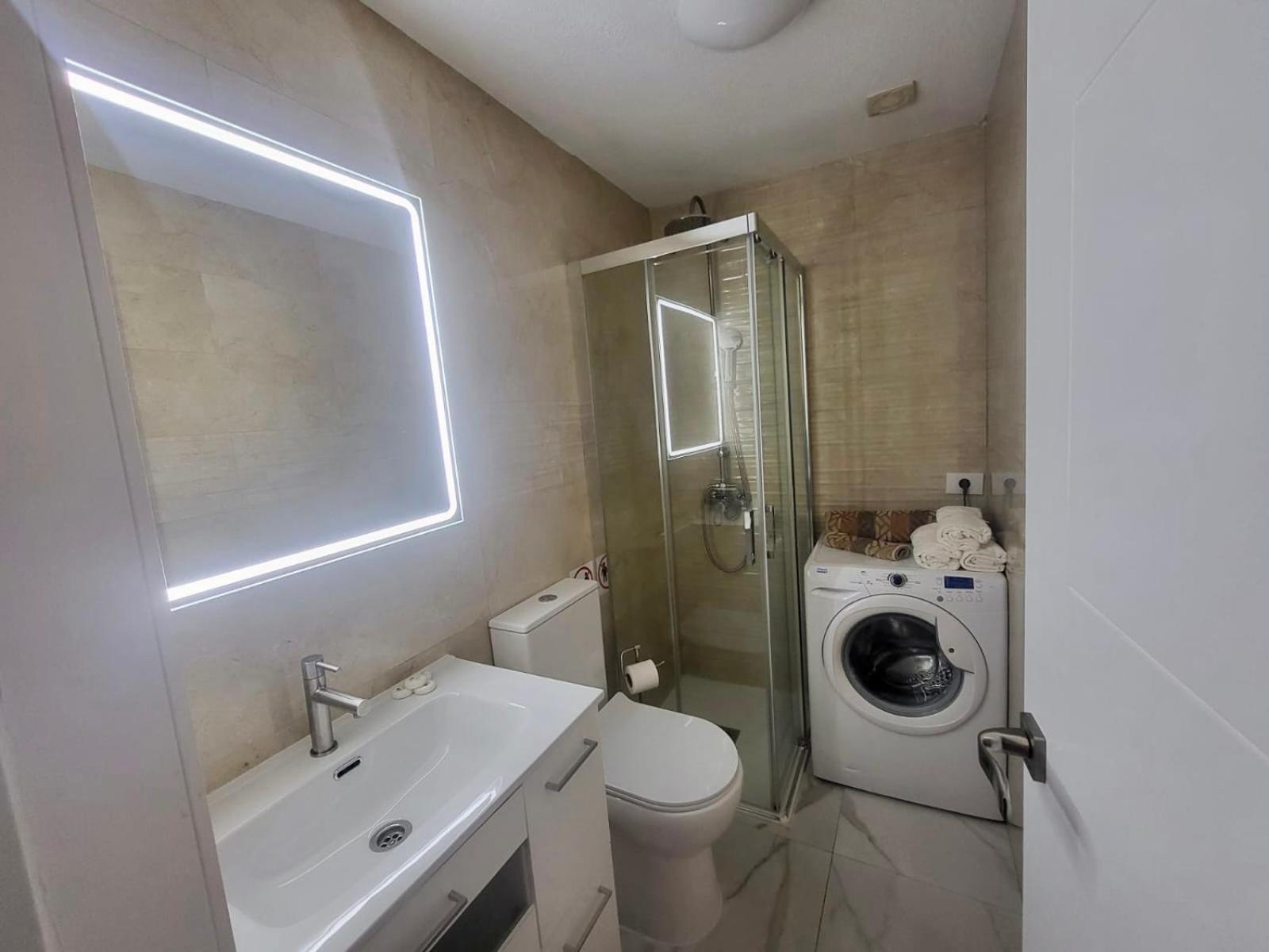 2 Bedrooms Flat 50 Mts Away From Las Canteras Beach ลาสปัลมาส เด กรานคานาเรีย ภายนอก รูปภาพ